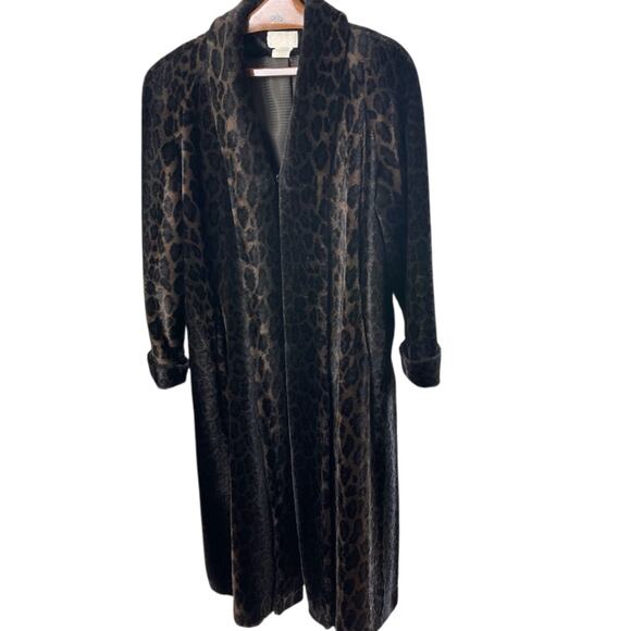 Cache Black and Brown Animal Print Cape - Picture 2 of 8